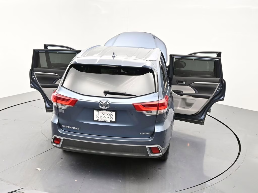 2019 Shoreline Mist Toyota Highlander Limited FWD SUV