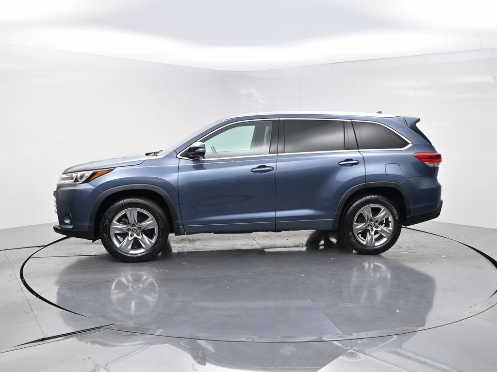 2019 Shoreline Mist Toyota Highlander Limited FWD SUV