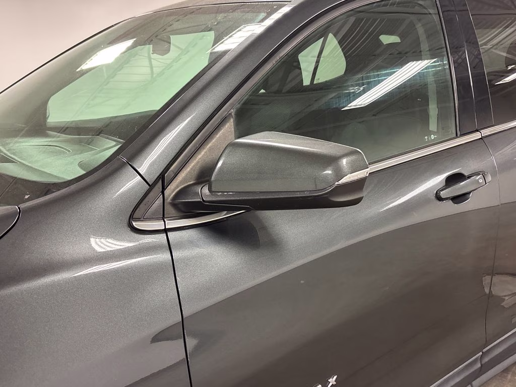 2018 Nightfall Gray Metallic Chevrolet Equinox LT AWD SUV