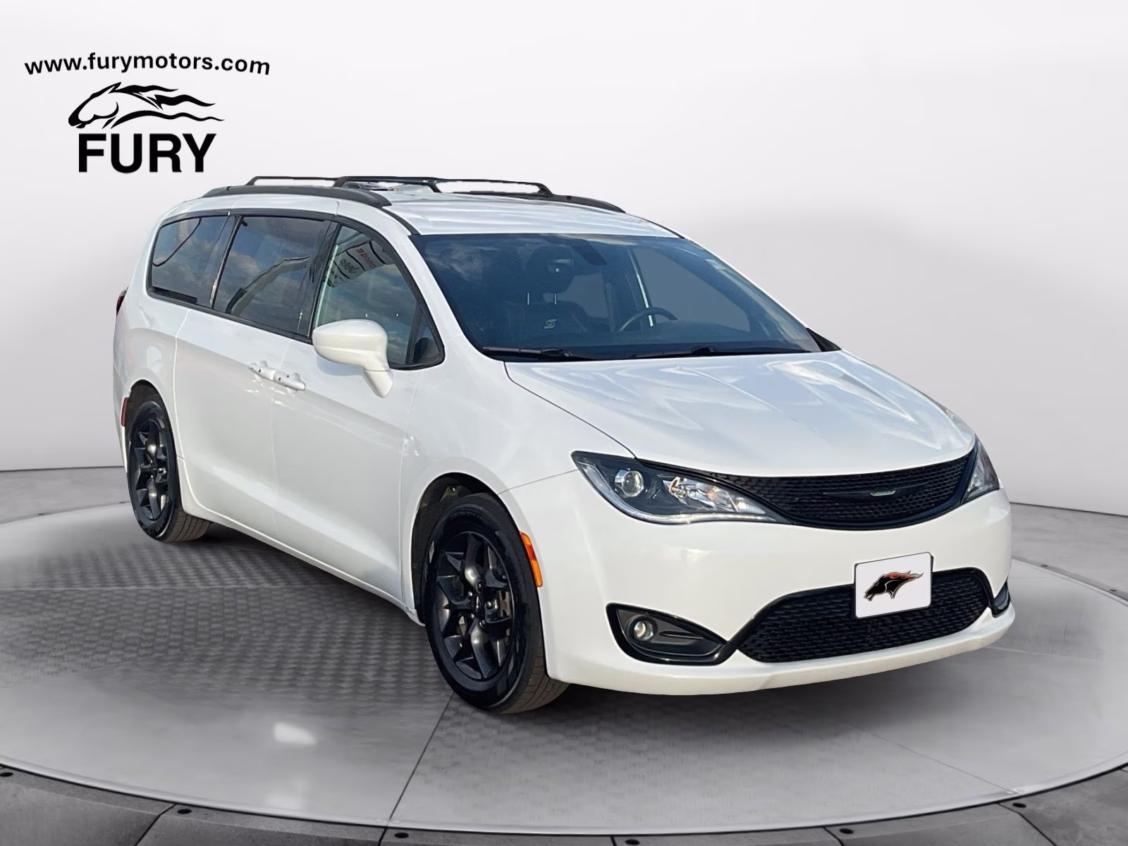 2018 Chrysler Pacifica Touring L Plus's photo