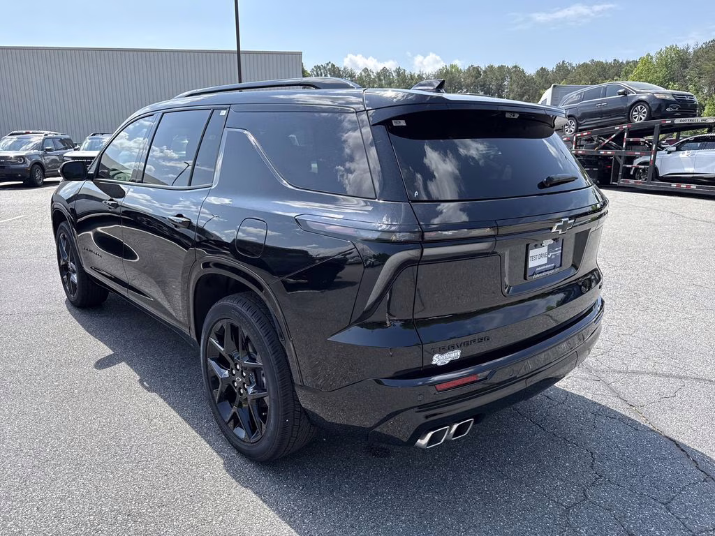 2026 Mosaic Black Metallic Chevrolet Traverse RS FWD SUV