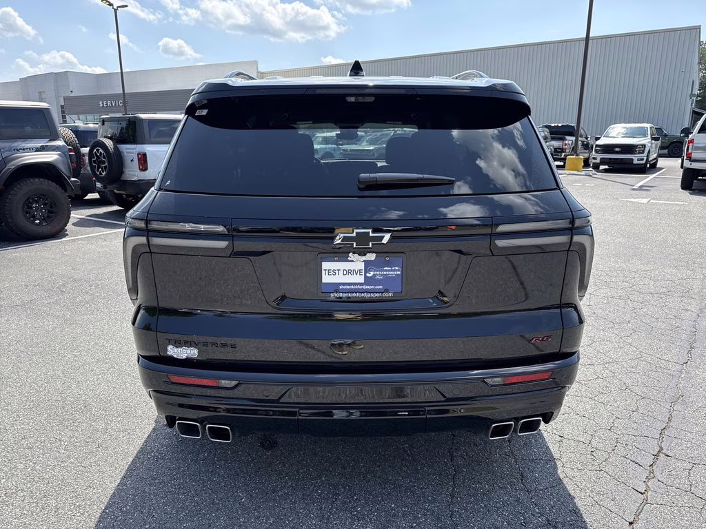 2026 Mosaic Black Metallic Chevrolet Traverse RS FWD SUV