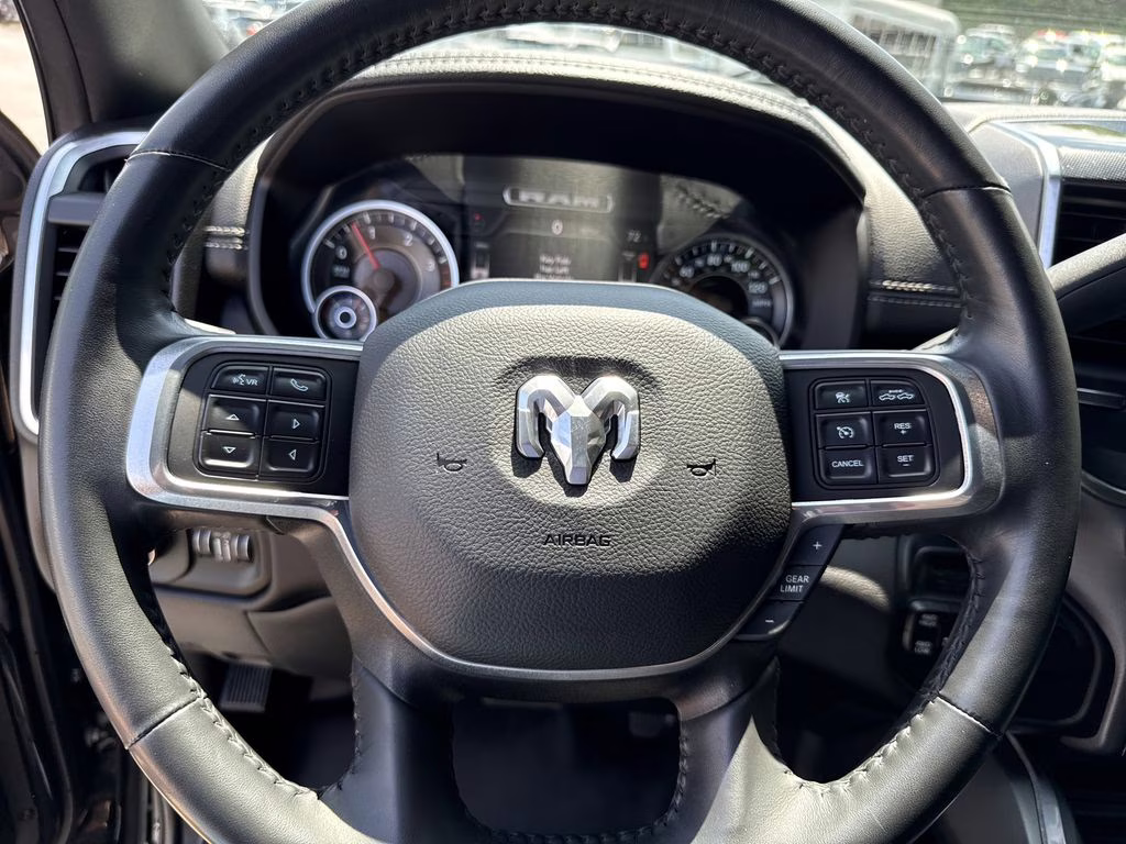 2022 Diamond Black Crystal Pearlcoat Ram 3500 Laramie 4X4 Truck
