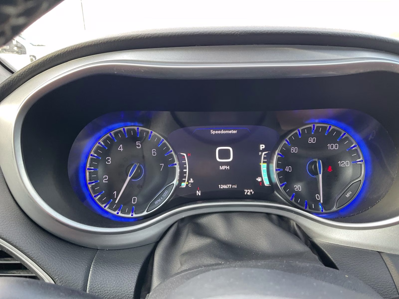 2018 Bright White Clearcoat Chrysler Pacifica Touring L Plus FWD Van