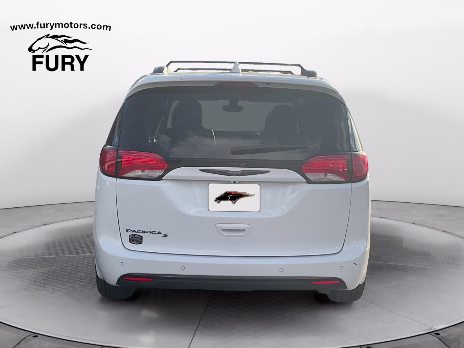 2018 Bright White Clearcoat Chrysler Pacifica Touring L Plus FWD Van