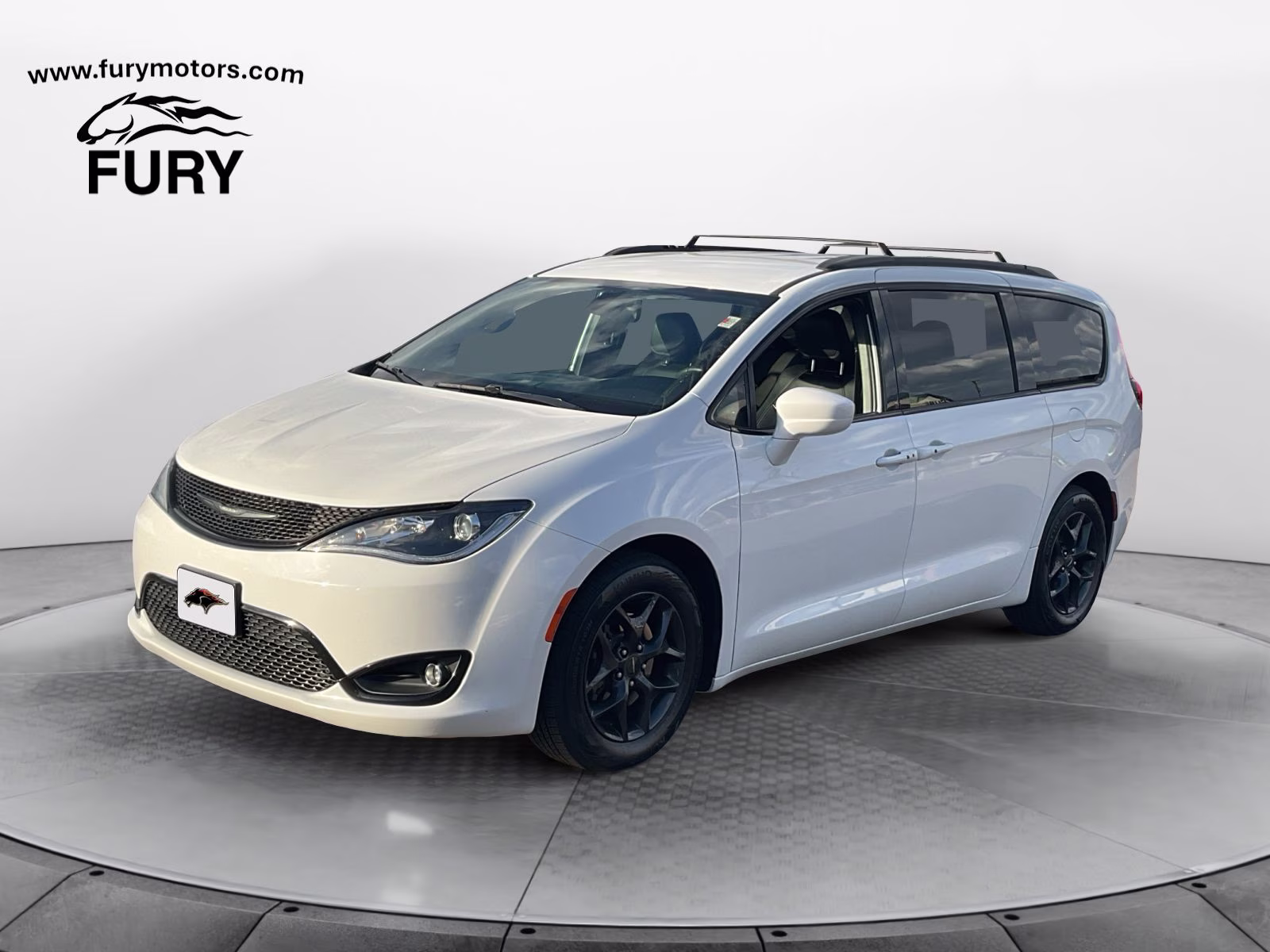 2018 Bright White Clearcoat Chrysler Pacifica Touring L Plus FWD Van
