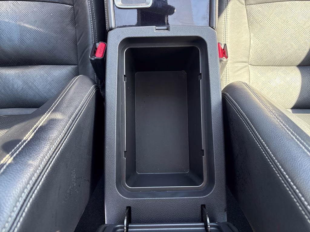 2023 Gun Metallic Nissan Altima 2.5 SL FWD Sedan