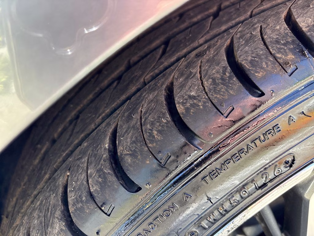 2023 Gun Metallic Nissan Altima 2.5 SL FWD Sedan