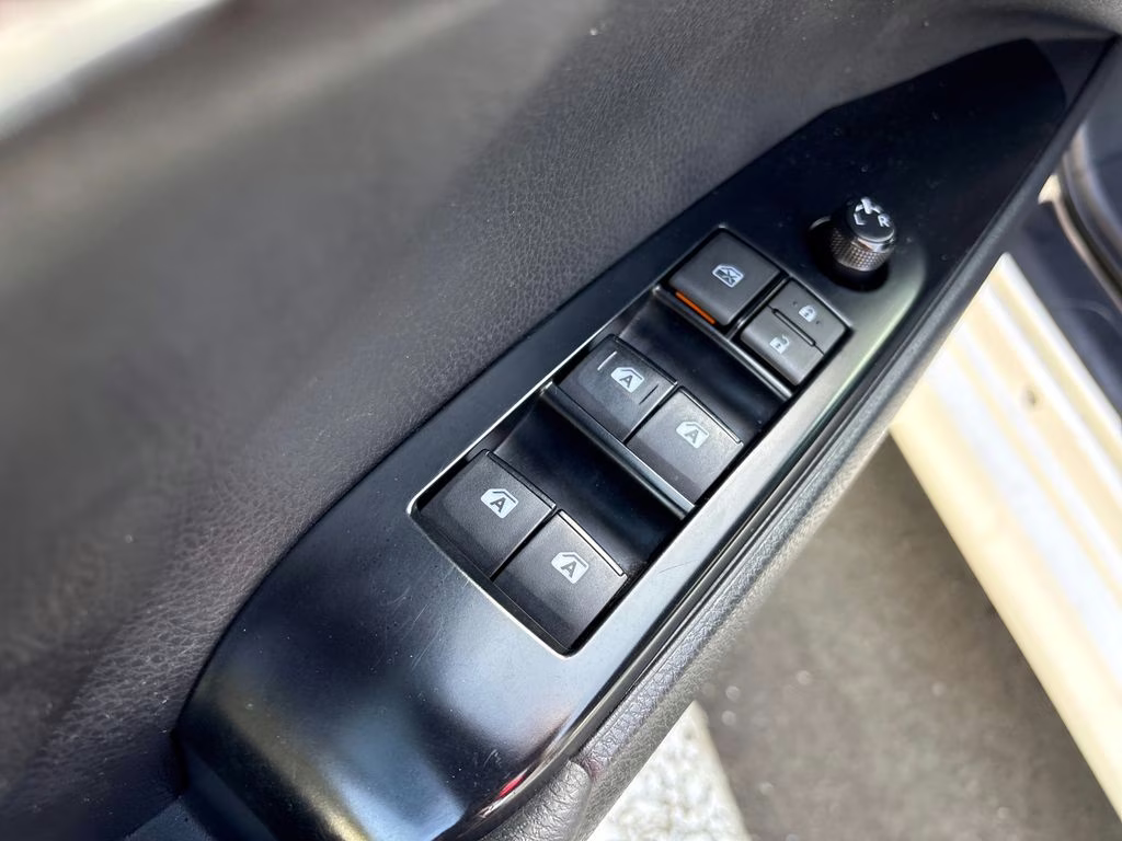 2018 Super White Toyota Camry LE FWD Sedan