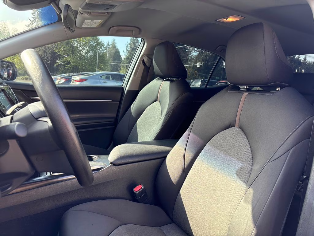2018 Super White Toyota Camry LE FWD Sedan