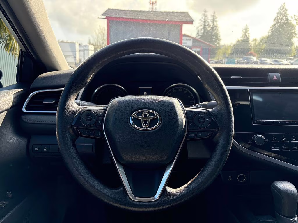 2018 Super White Toyota Camry LE FWD Sedan