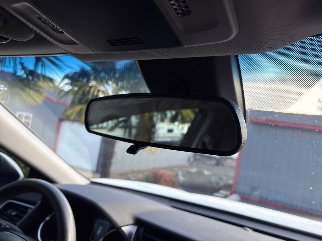2018 Super White Toyota Camry LE FWD Sedan