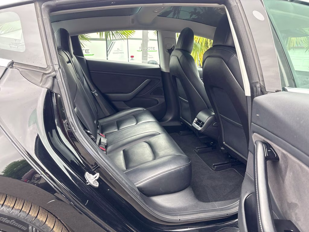 2018 Black Tesla Model 3 Long Range RWD Sedan