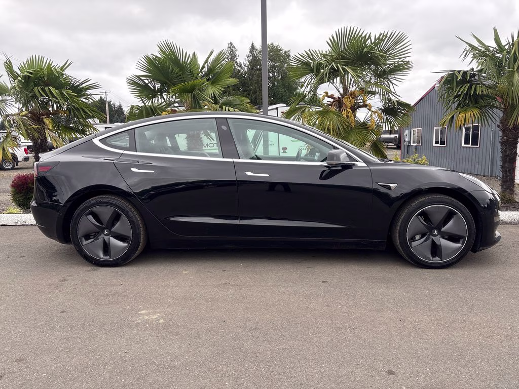 2018 Black Tesla Model 3 Long Range RWD Sedan