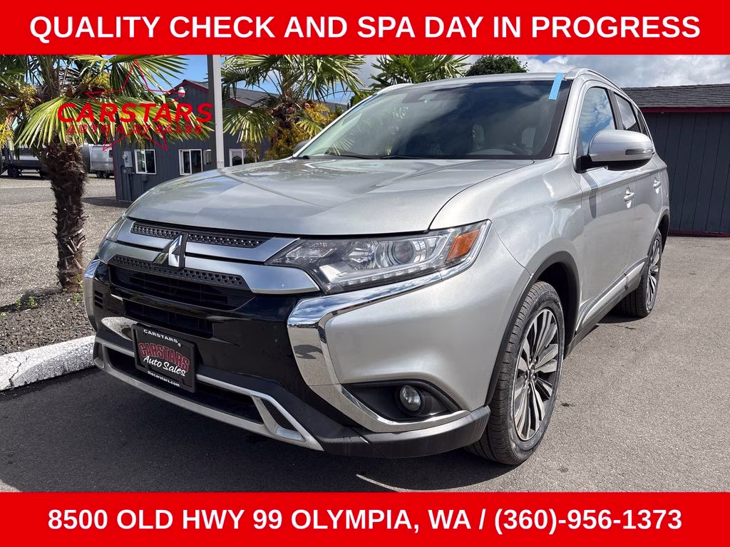 2020 Silver Mitsubishi Outlander SEL 4X4 SUV