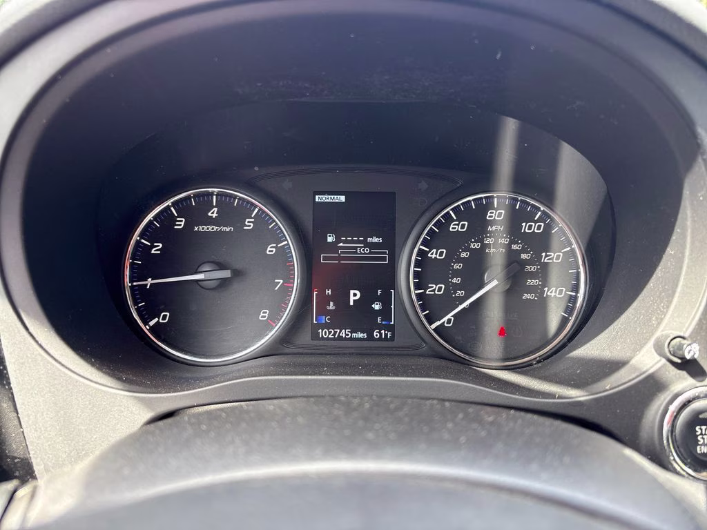 2020 Silver Mitsubishi Outlander SEL 4X4 SUV