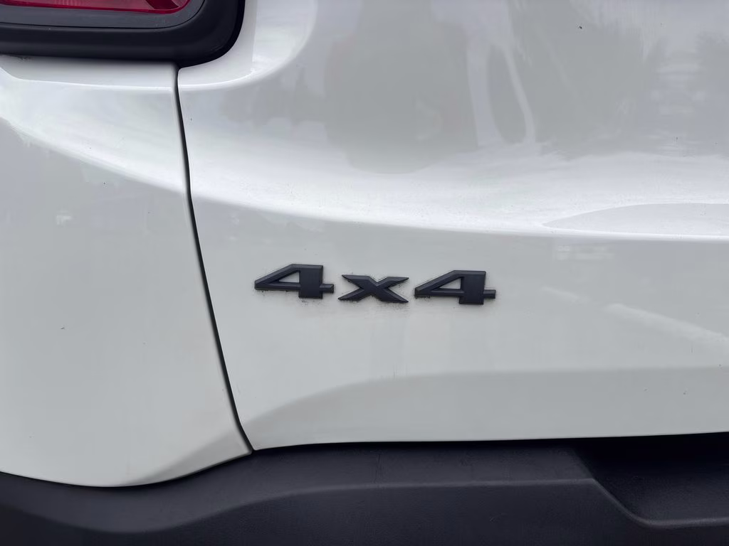 2017 Alpine White Jeep Renegade Trailhawk 4X4 SUV
