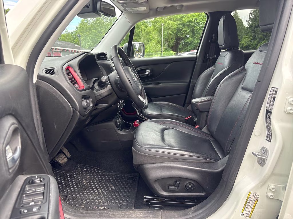 2017 Alpine White Jeep Renegade Trailhawk 4X4 SUV