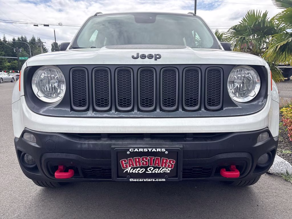 2017 Alpine White Jeep Renegade Trailhawk 4X4 SUV