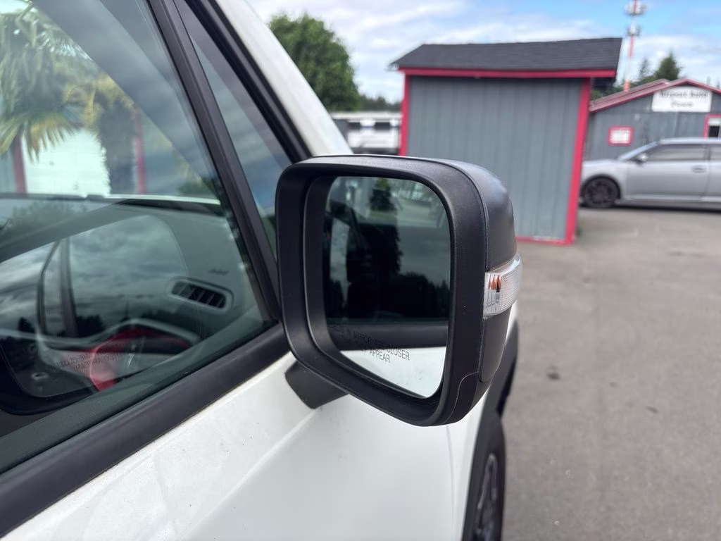 2017 Alpine White Jeep Renegade Trailhawk 4X4 SUV
