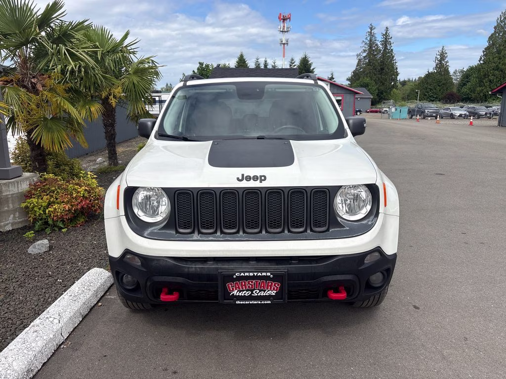 2017 Alpine White Jeep Renegade Trailhawk 4X4 SUV