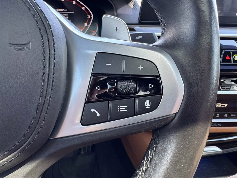 2020 Alpine White BMW 5 Series M550i xDrive AWD Sedan