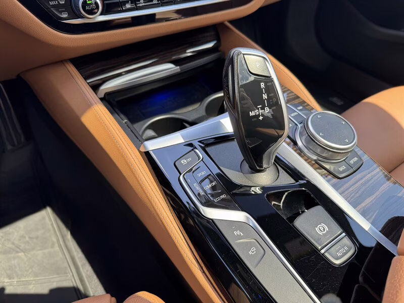 2020 Alpine White BMW 5 Series M550i xDrive AWD Sedan