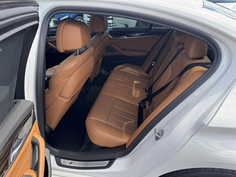 2020 Alpine White BMW 5 Series M550i xDrive AWD Sedan