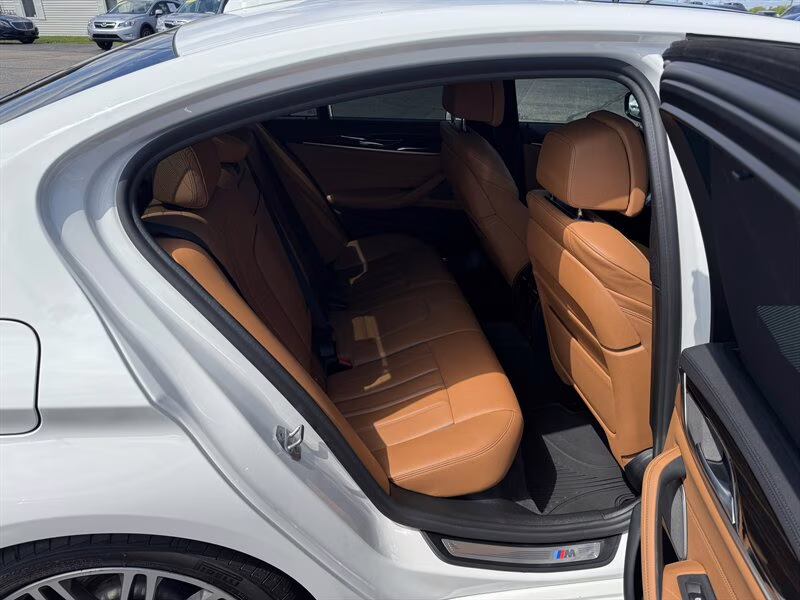 2020 Alpine White BMW 5 Series M550i xDrive AWD Sedan