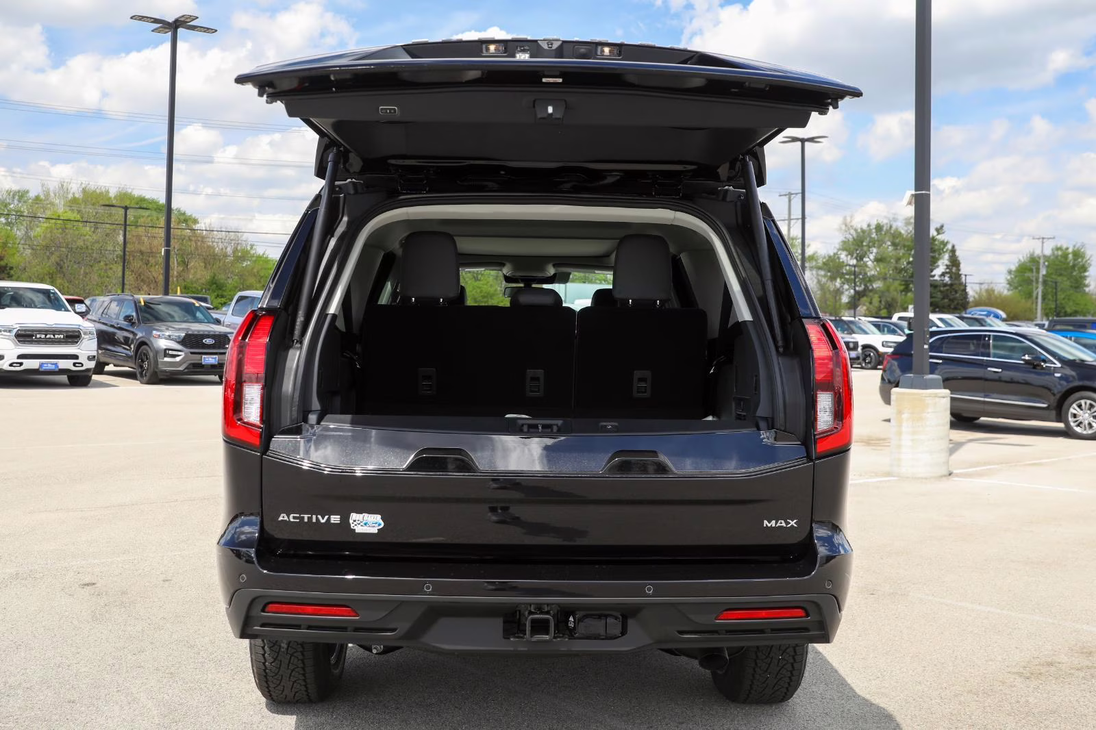 2026 Agate Black Metallic Ford Expedition Max Active 4X4 SUV