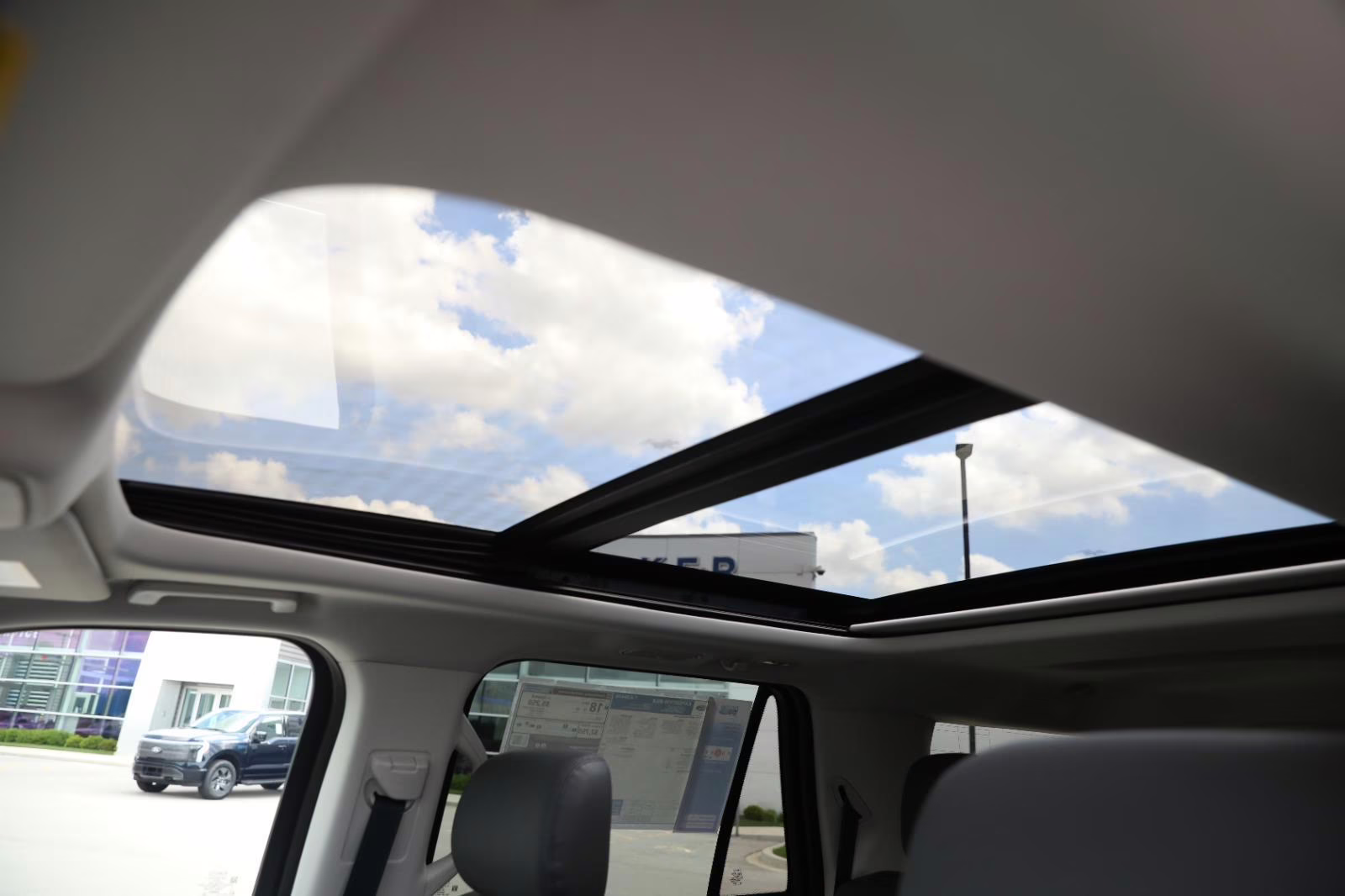 2026 Agate Black Metallic Ford Expedition Max Active 4X4 SUV