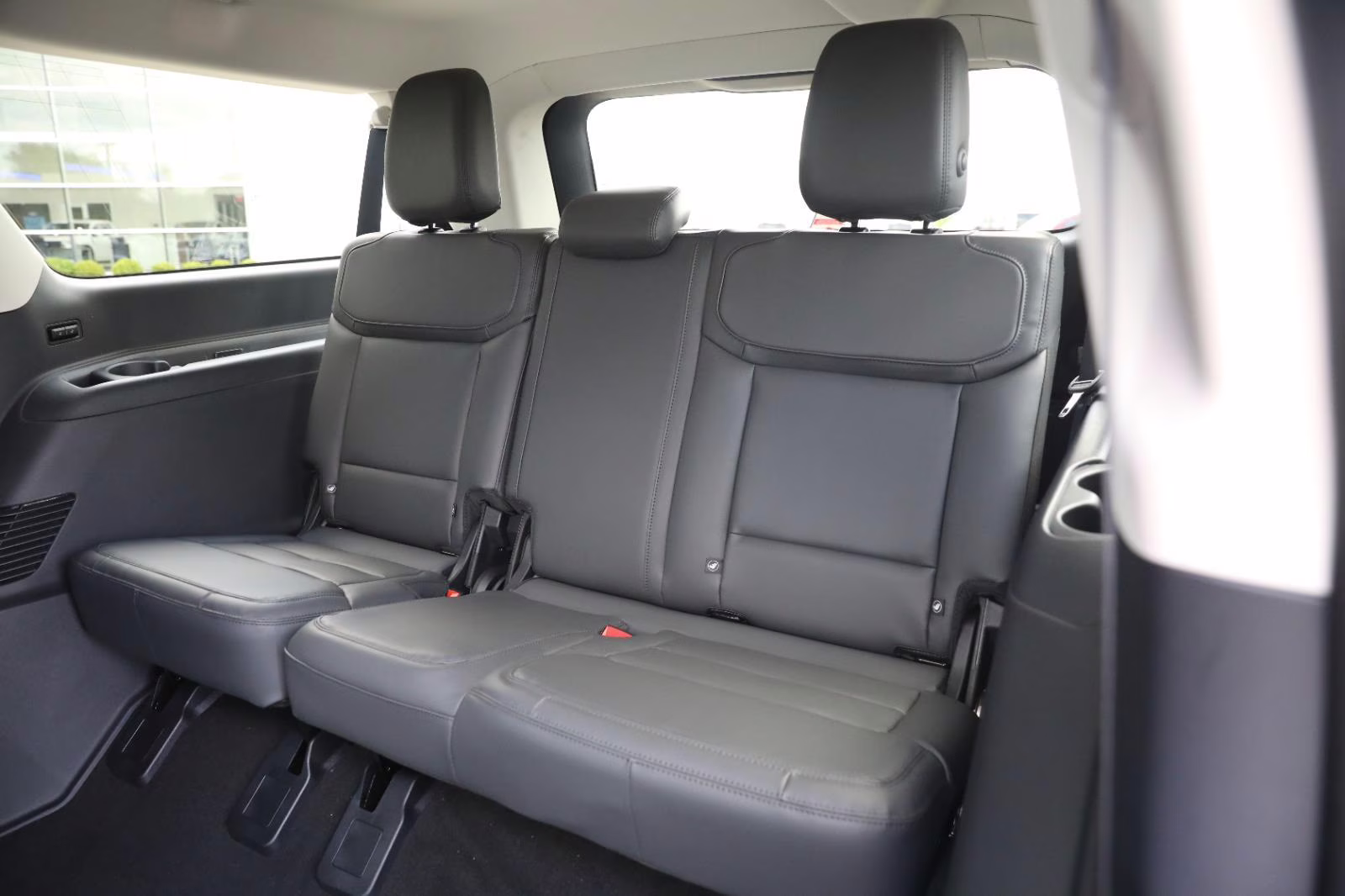 2026 Agate Black Metallic Ford Expedition Max Active 4X4 SUV