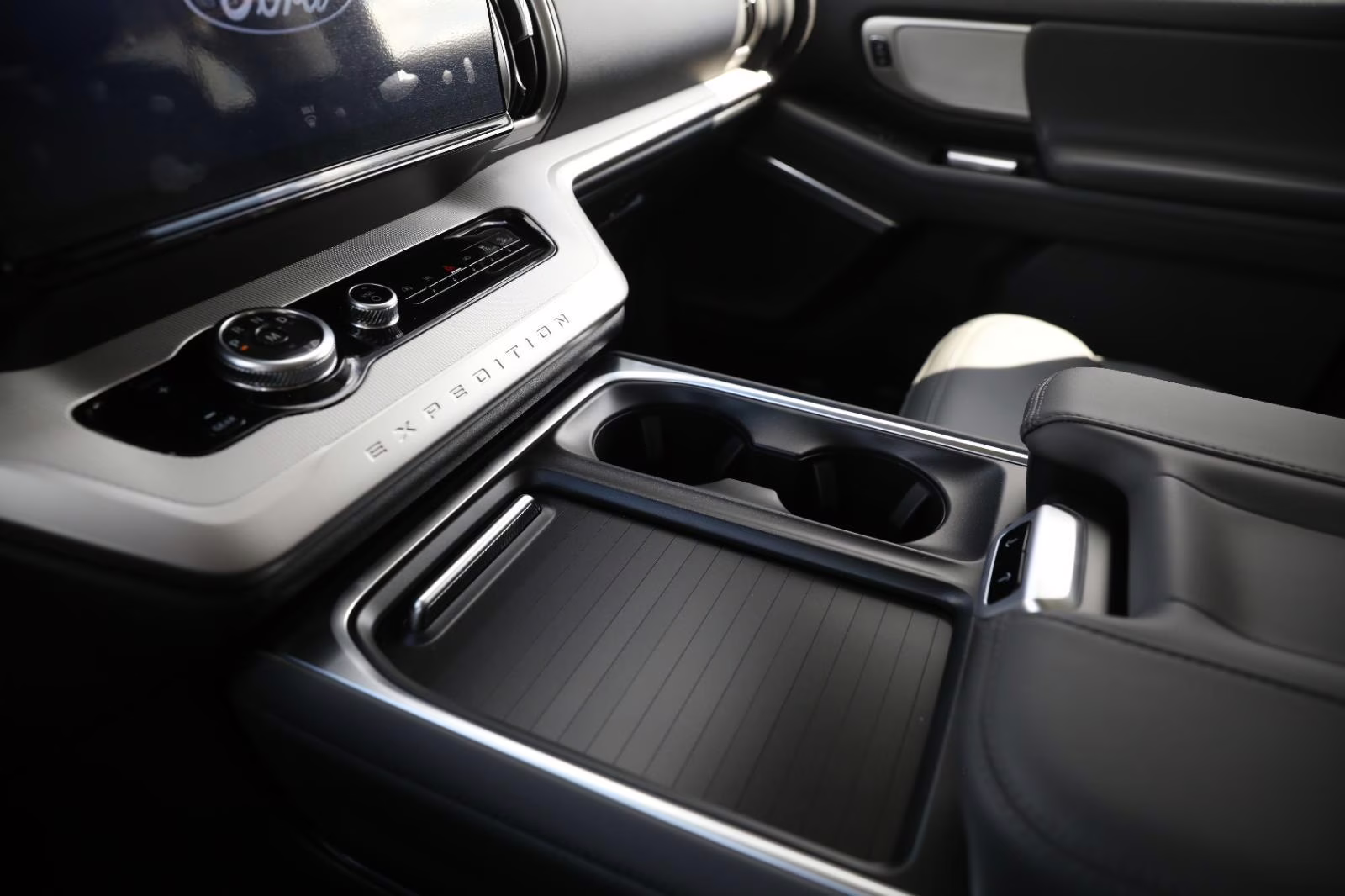 2026 Agate Black Metallic Ford Expedition Max Active 4X4 SUV