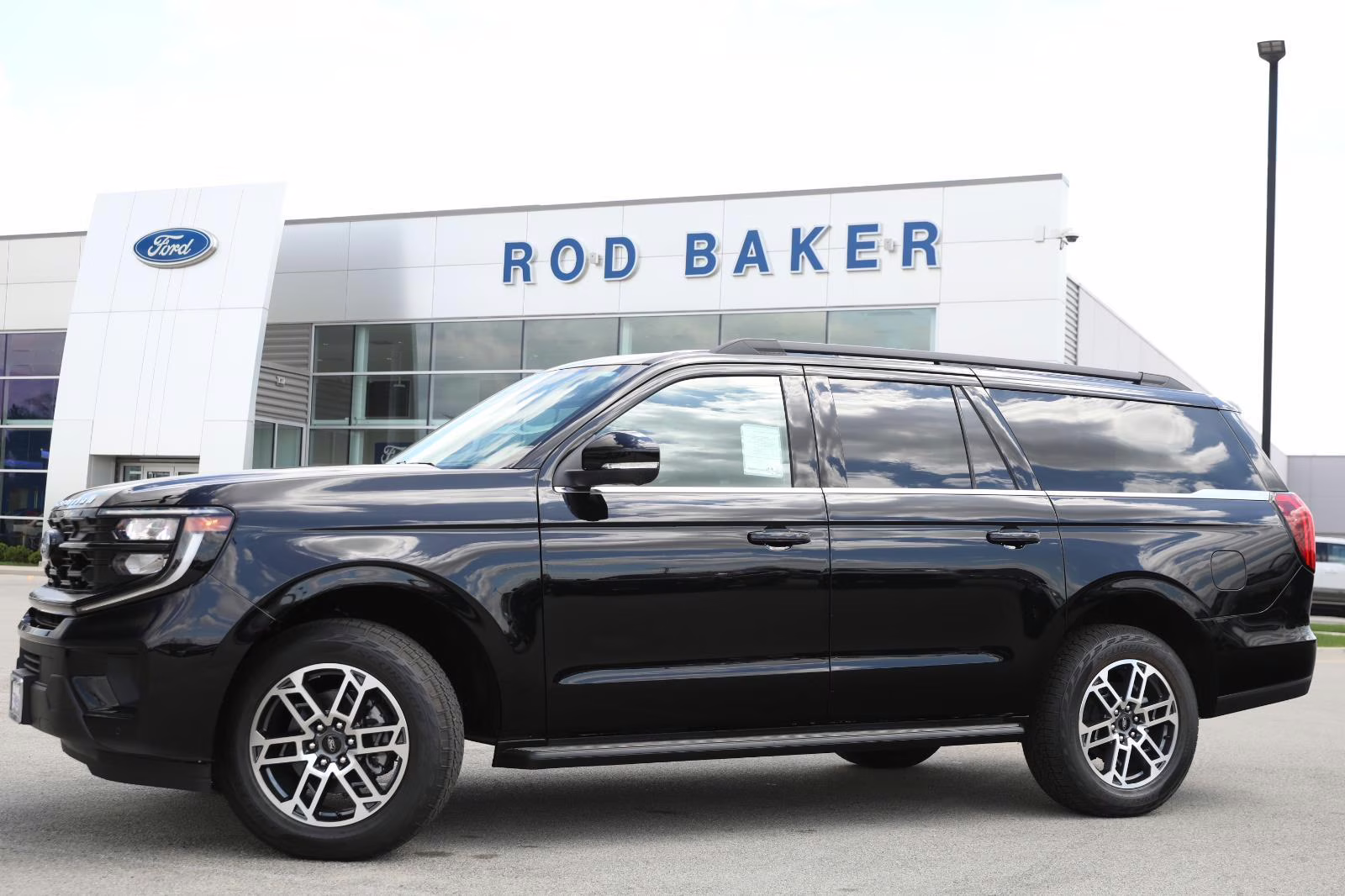 2026 Agate Black Metallic Ford Expedition Max Active 4X4 SUV