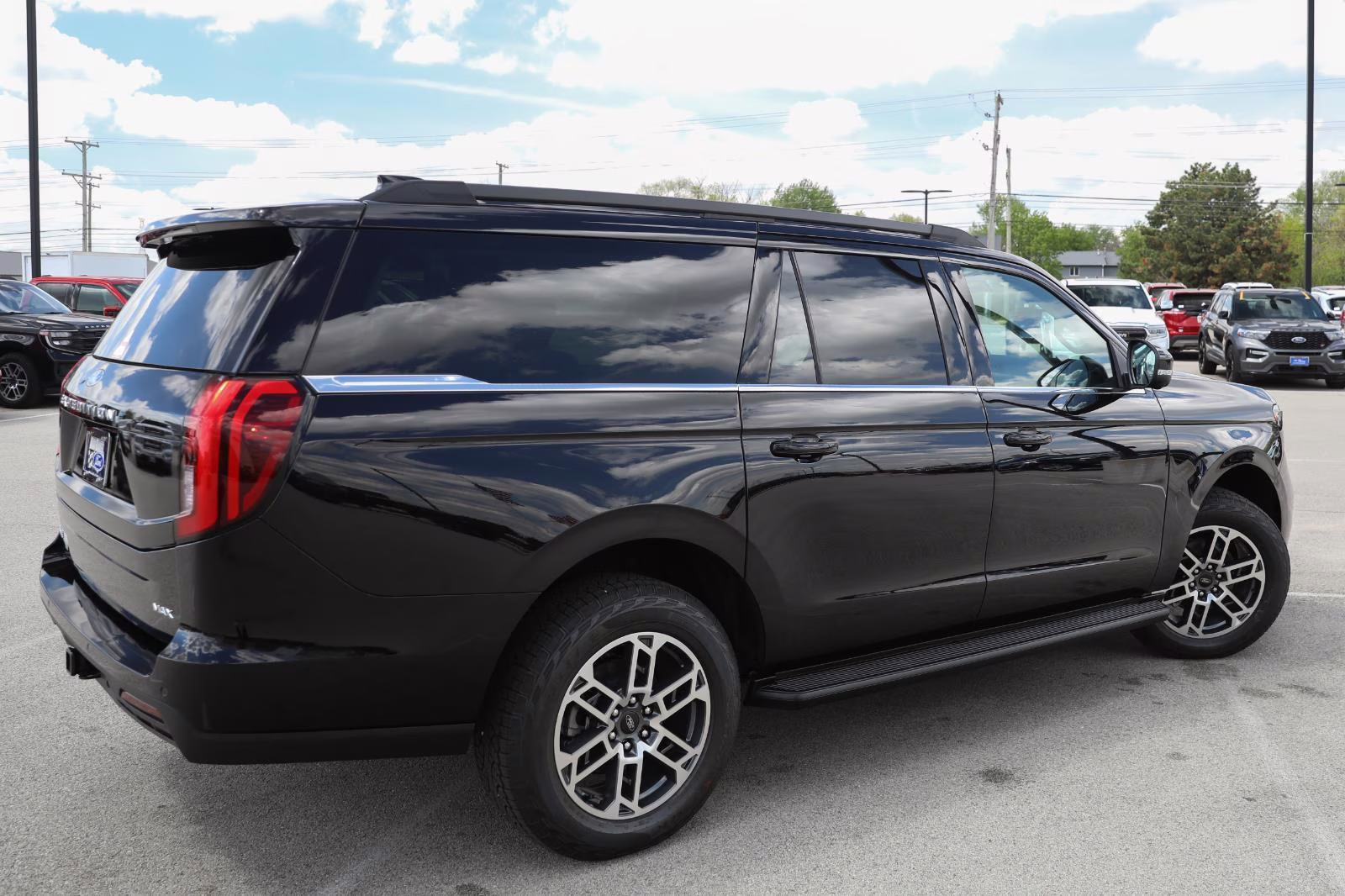 2026 Agate Black Metallic Ford Expedition Max Active 4X4 SUV