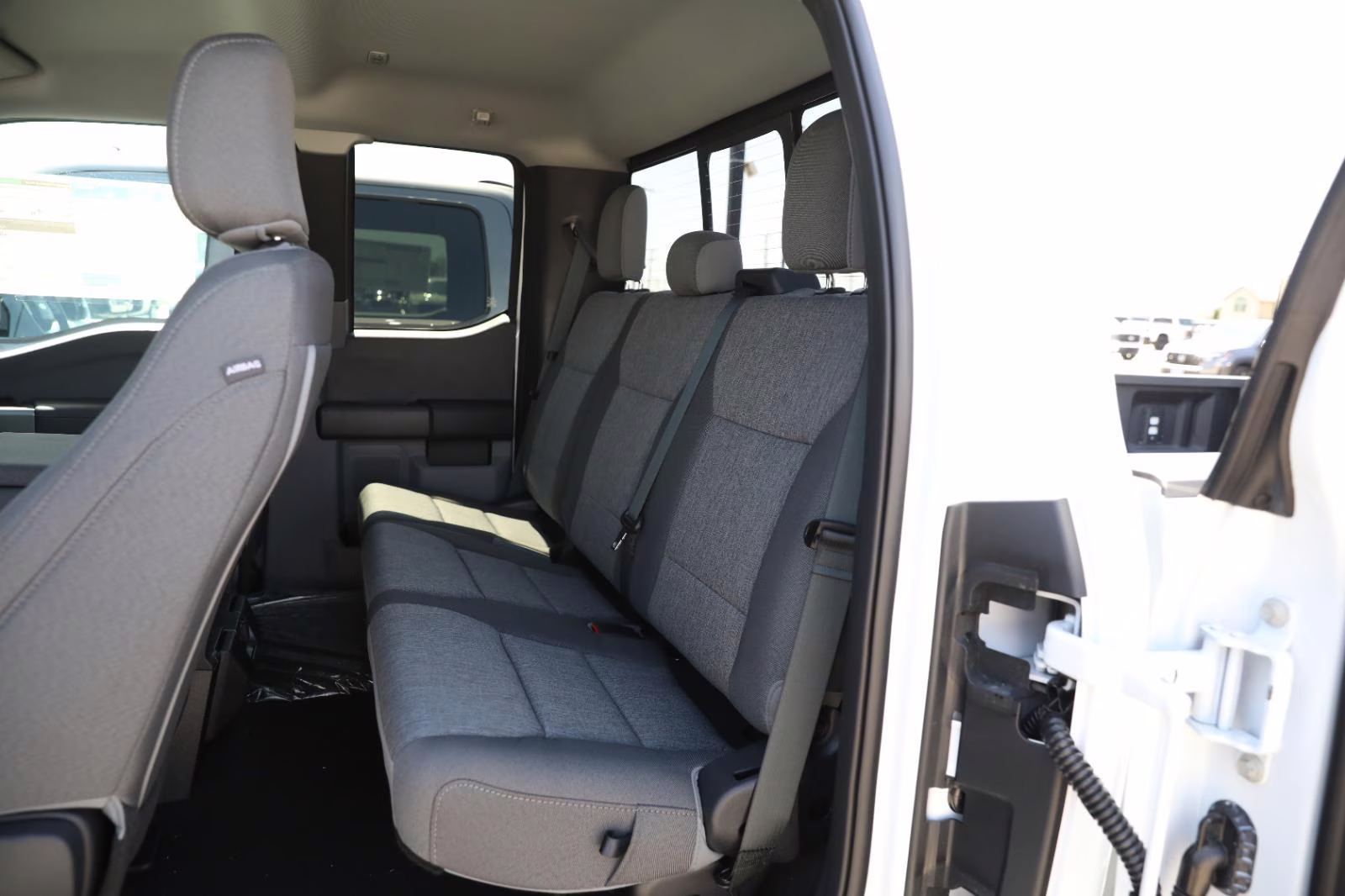 2026 Oxford White Ford Super Duty F-350 SRW XL 4X4 Truck