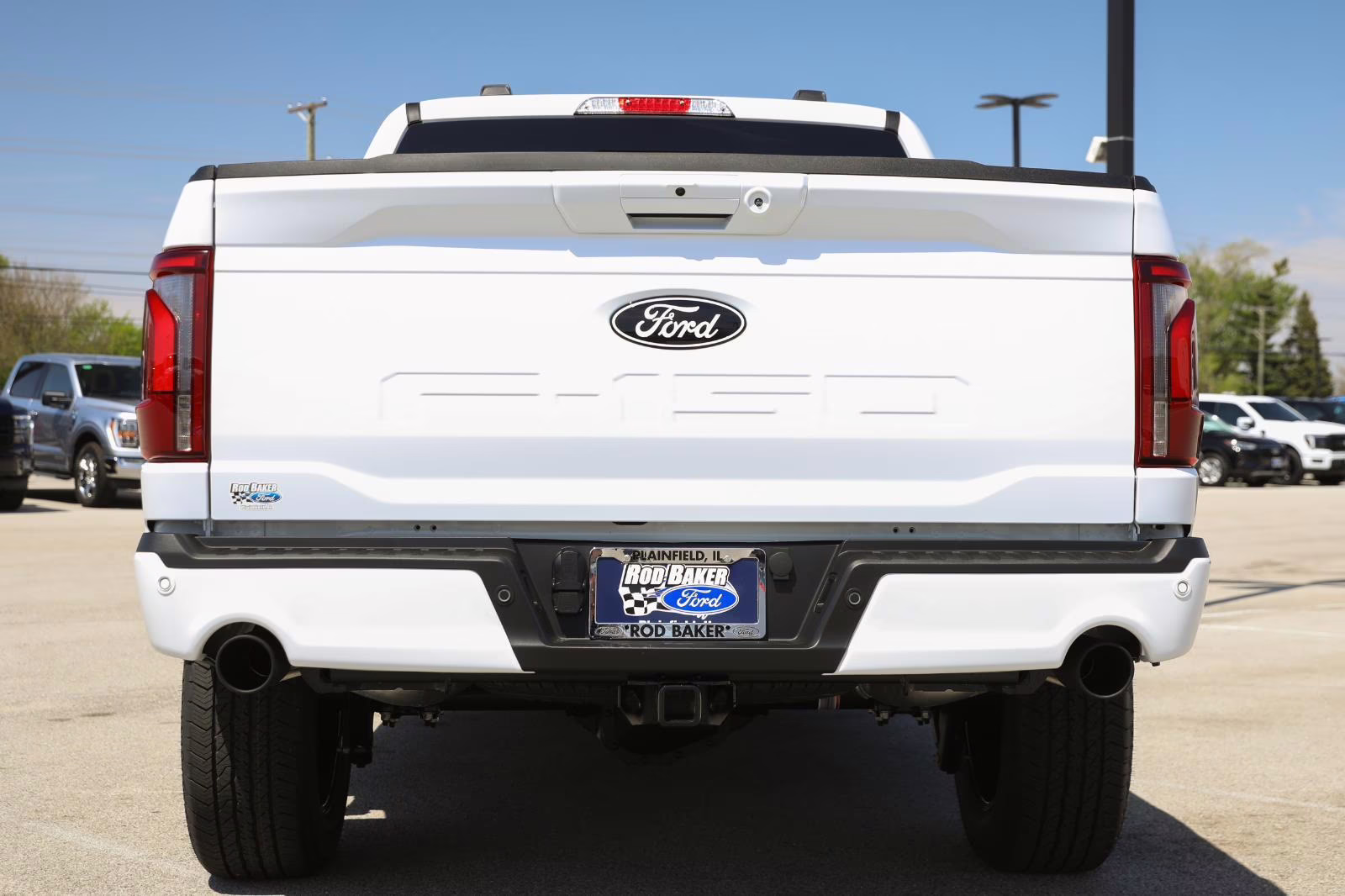 2026 Oxford White Ford F-150 LARIAT 4X4 Truck