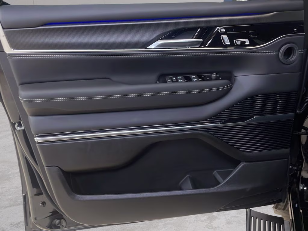 2026 High Gloss Black Jeep Grand Wagoneer Summit Obsidian 4X4 SUV