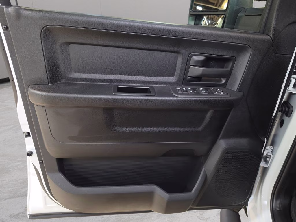 2026 Bright White Clearcoat Ram 2500 Tradesman 4X4 Truck
