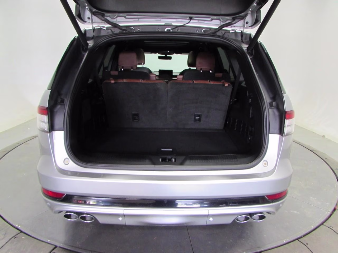 2024 Silver Radiance Metallic Clearcoat Lincoln Aviator Reserve AWD SUV