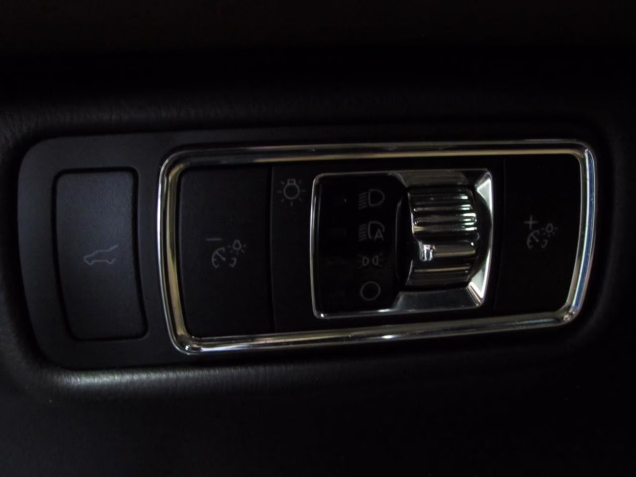 2024 Silver Radiance Metallic Clearcoat Lincoln Aviator Reserve AWD SUV