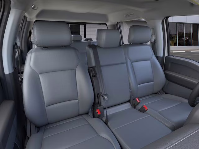 2026 Oxford White Ford Super Duty F-450 DRW XL DRW 4X4 Truck