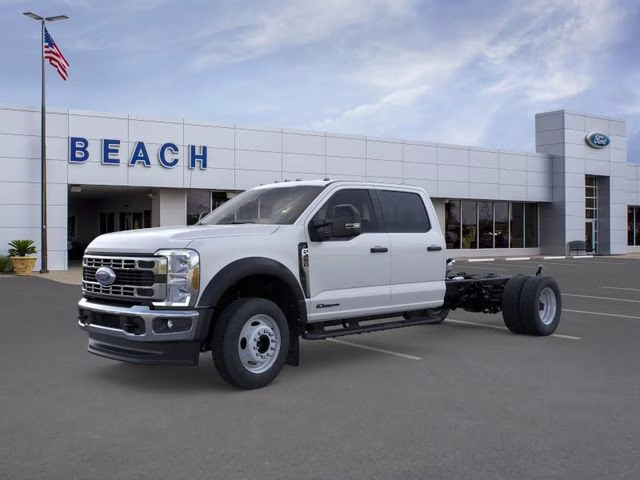 2026 Oxford White Ford Super Duty F-450 DRW XL DRW 4X4 Truck