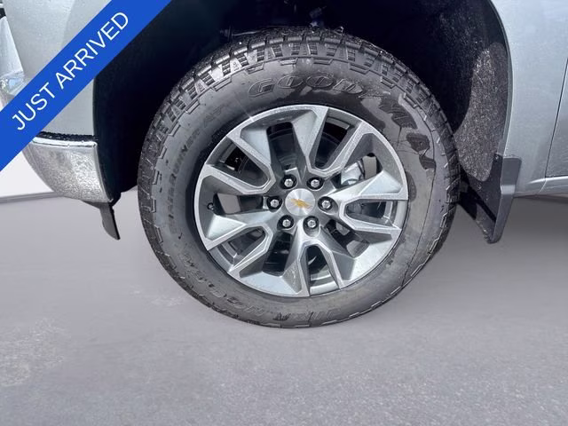 2026 Sterling Gray Metallic Chevrolet Silverado 1500 LT 4X4 Truck