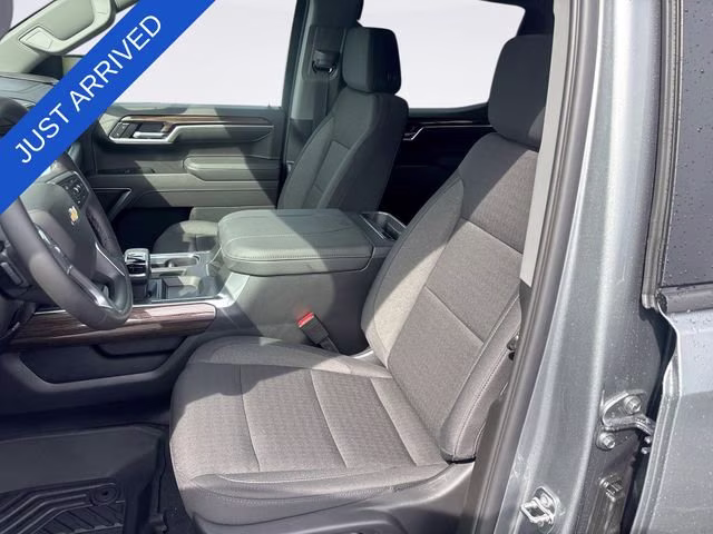 2026 Sterling Gray Metallic Chevrolet Silverado 1500 LT 4X4 Truck