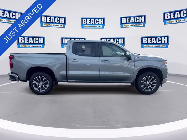 2026 Sterling Gray Metallic Chevrolet Silverado 1500 LT 4X4 Truck