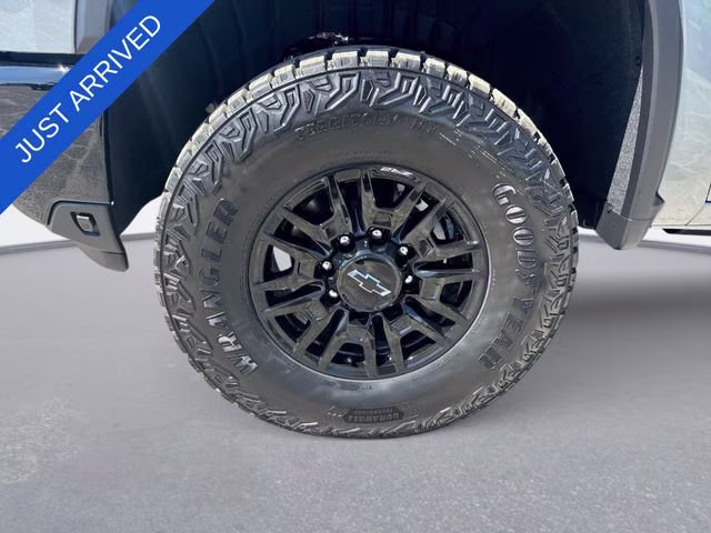 2026 Sterling Gray Metallic Chevrolet Silverado 2500 HD ZR2 4X4 Truck