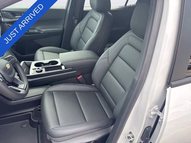 2026 Summit White Chevrolet Equinox LT FWD SUV