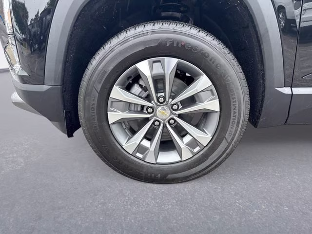 2026 Mosaic Black Metallic Chevrolet Equinox LT FWD SUV
