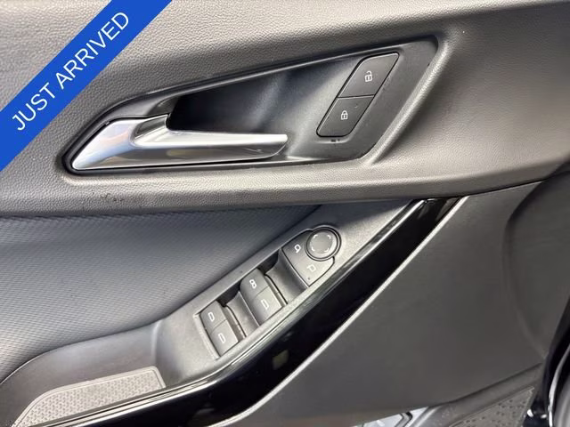 2026 Mosaic Black Metallic Chevrolet Equinox LT FWD SUV